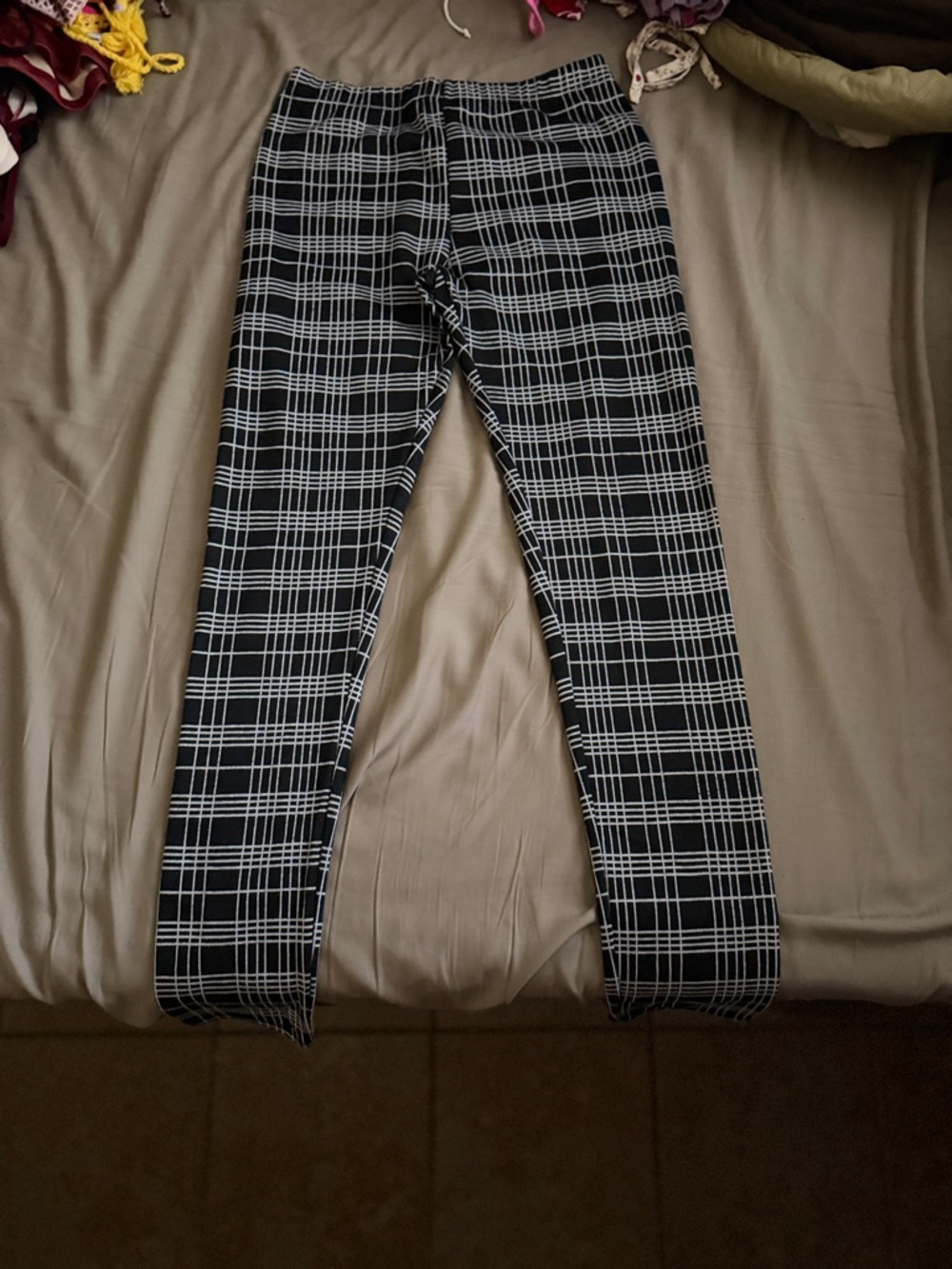 Women's Black & White Plaid Leggings - Sleek Everyday Style